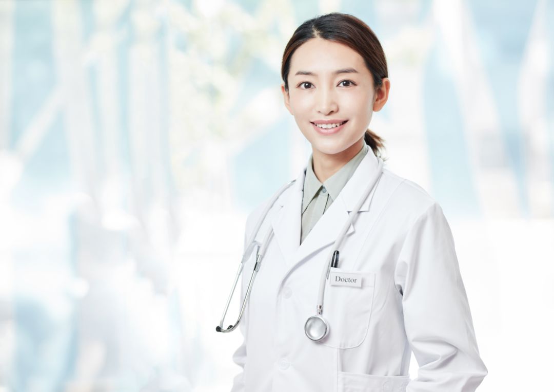 白大褂，怎么穿最好看？