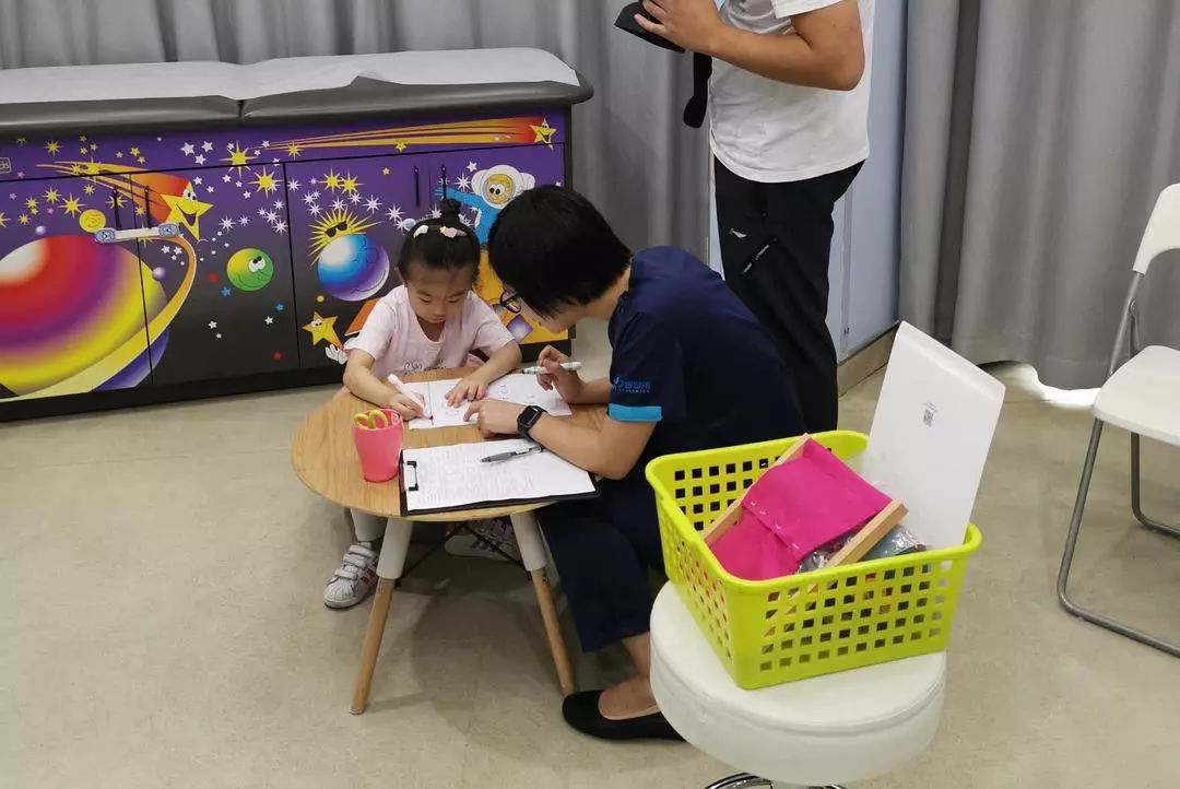 在丁香诊所，做一个「认真工作 快乐生活」的儿科医生