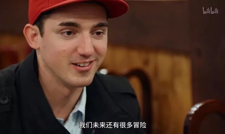 它所有的镜头，都关乎死亡的瞬间