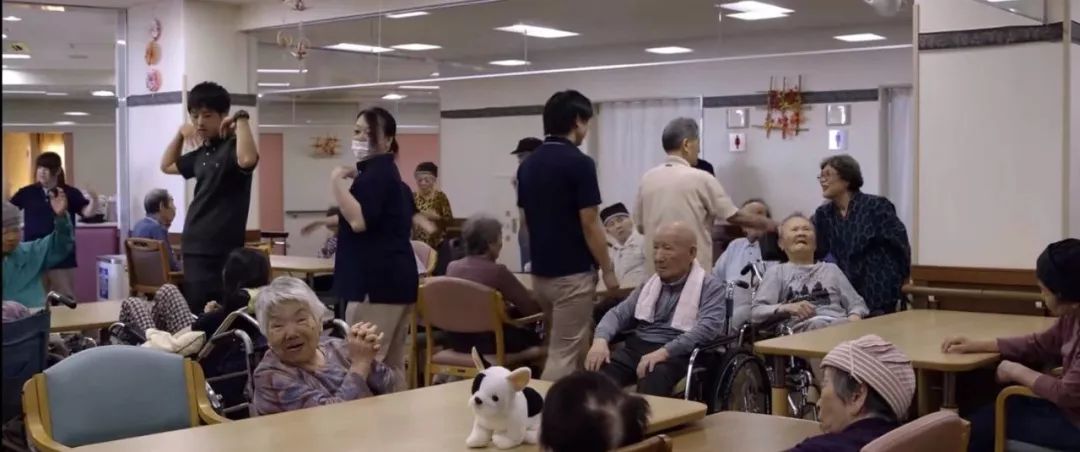与疾病相处 10 年,他们更懂如何去爱 与疾病相处 10 年,他们更懂如何去爱