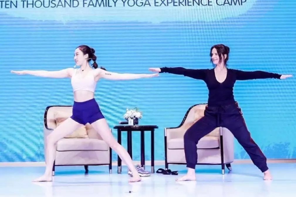 3 种让人变丑的姿势，很多人天天都在做，赶紧改