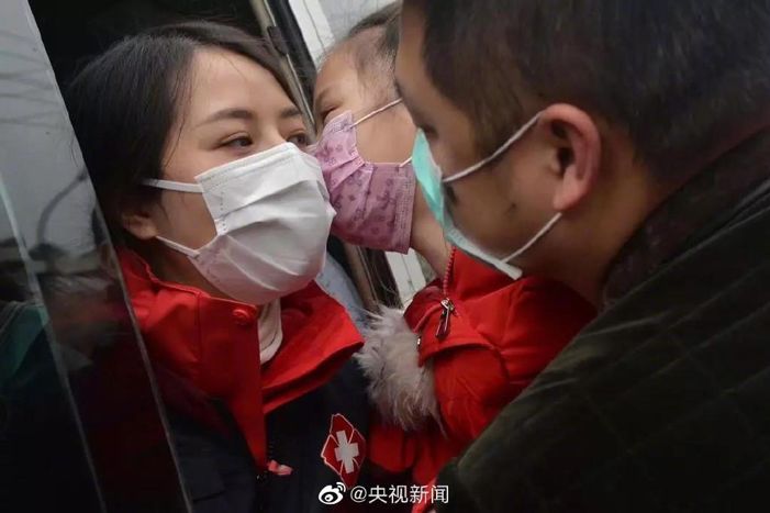 新冠肺炎第 2 个月：一线医护人员，你们还好吗？
