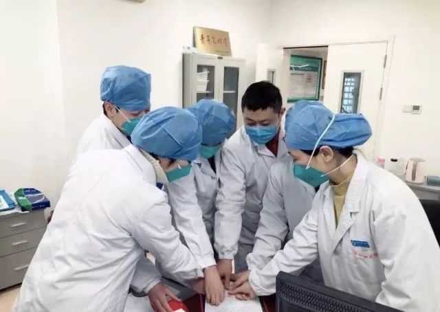 拯救一人的是英雄，拯救千人的是医生