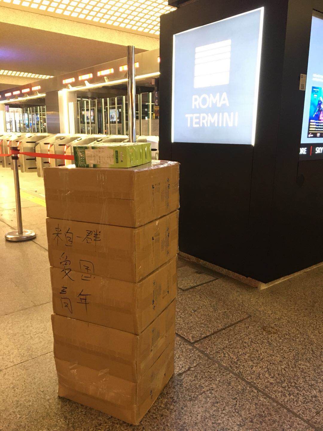 意大利紧急搭建充气帐篷接诊，华侨产业遭受重创