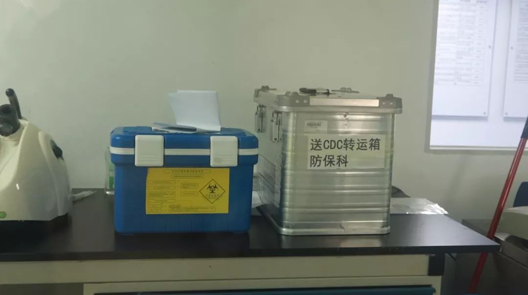 病毒猎手：我们和新冠病毒之间，只隔一张 N95