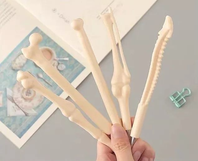 我有 500 根骨头想送给你。