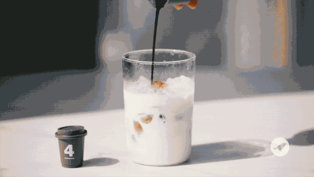 这是什么神仙咖啡，6 种口味 3 秒即成，口味颜值毫不输咖啡馆