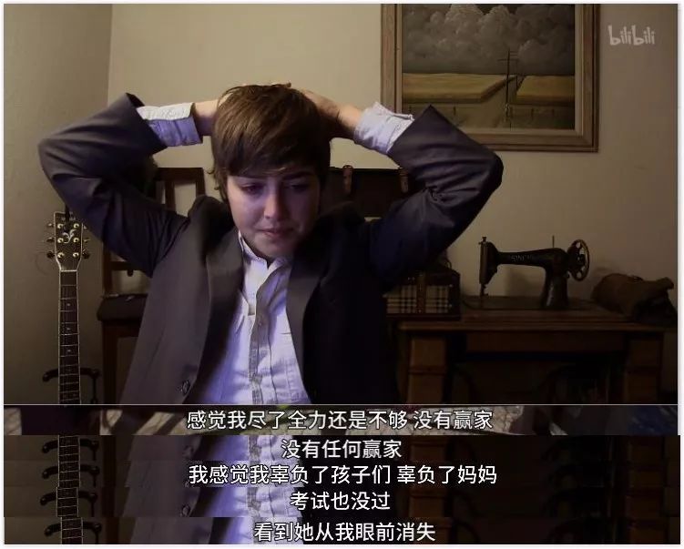 它所有的镜头，都关乎死亡的瞬间