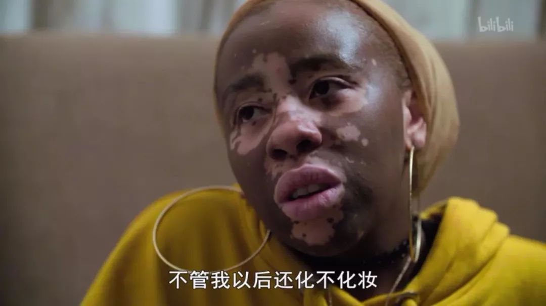 不化妆就无法出门的女孩