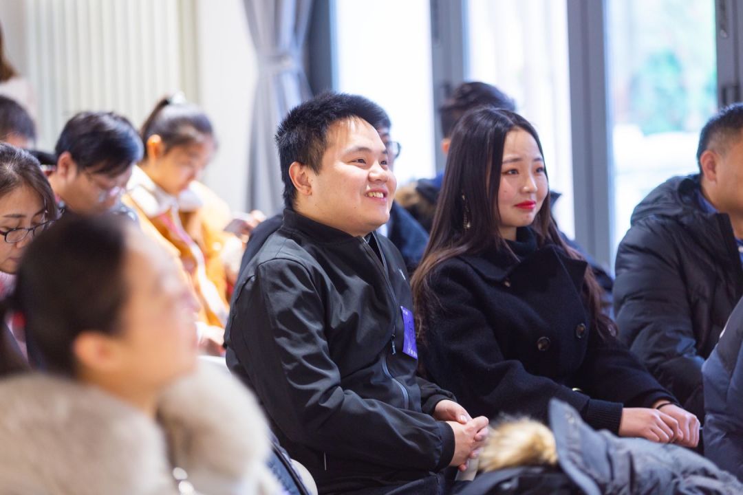 李清晨：用科学进步的历史，取代王侯将相的历史